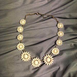 Creme colored flowered statement necklace